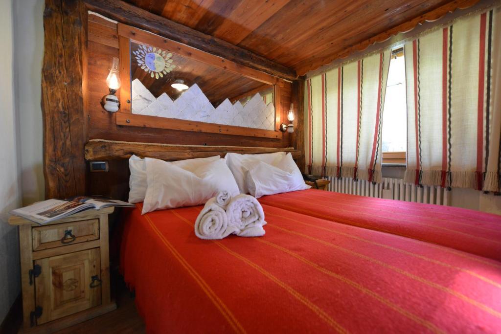 Affittacamere De Charme Jour Et Nuit Torgnon Habitación foto